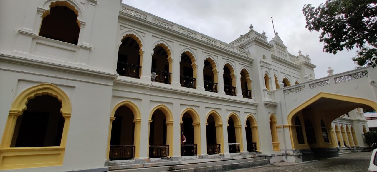 Kstdc Hotel Mayura Hoysala, Mysore Extérieur photo